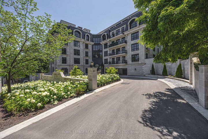 Property Photo: 200 Russell Hill Road 203 ON M4V 2T2