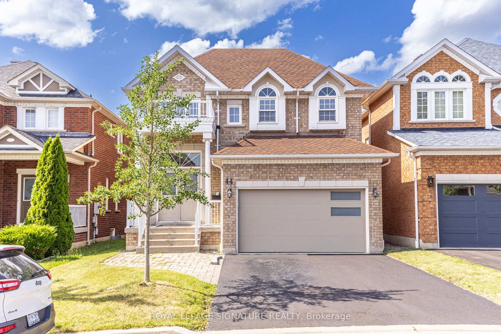 Property Photo:  44 Selby Drive  ON L1T 0H5 