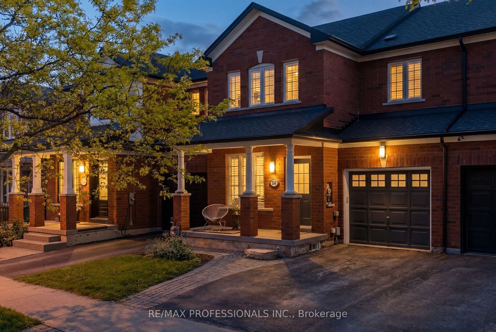 Property Photo:  514 Thelma Street  ON L7L 6W8 
