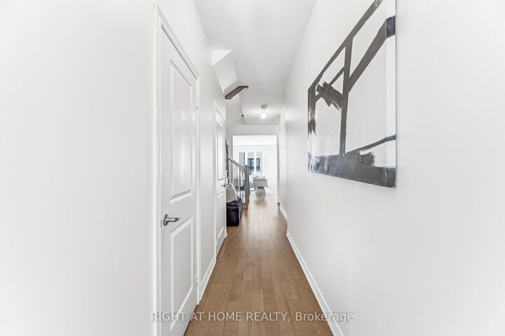 Property Photo: 77 Singhampton Road ON L4H 3N5