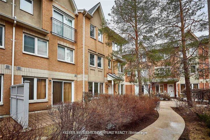 Property Photo:  29 Rosebank Drive 911  ON M1B 5Y7 