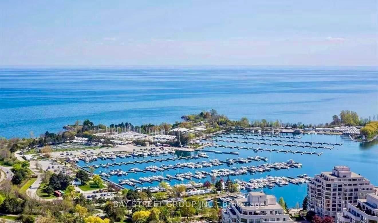 Property Photo: 2212 Lake Shore Boulevard W 4304 ON M8V 0C2