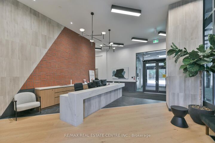 Property Photo:  35 Parliament Street 929  ON M5A 0Z5 