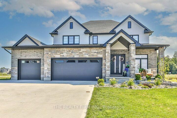 4 Sycamore Road — photo 1