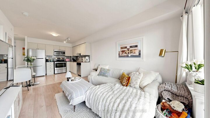 Property Photo:  1215 Bayly Street 506  ON L1W 1L7 
