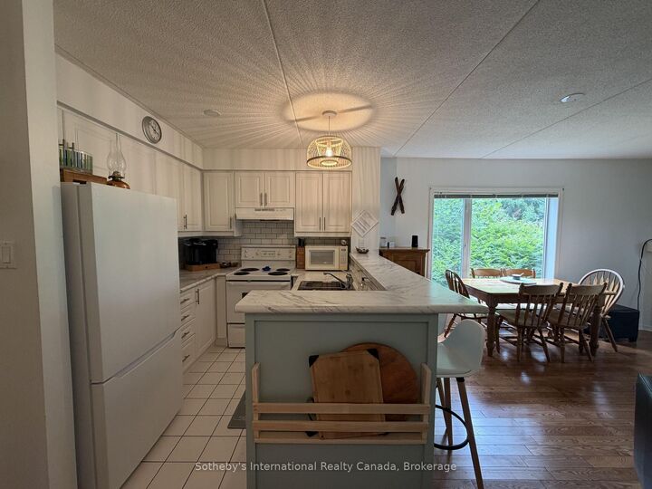 Property Photo:  329 Mariners Way  ON L9Y 5C7 