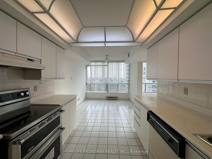 Property Photo: 4725 Sheppard Avenue E 814 ON M1S 5B2
