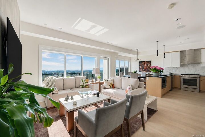 Property Photo: 1122 Olivine Mews BC V9B 5P9