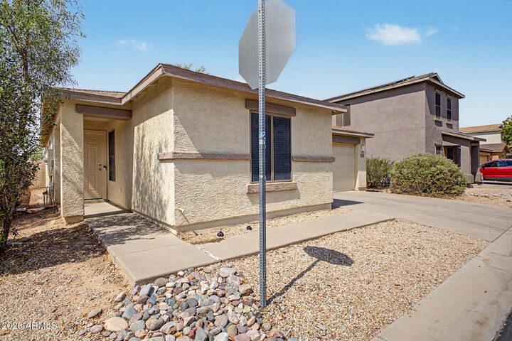 Property Photo:  2282 E Meadow Chase Drive  AZ 85140 