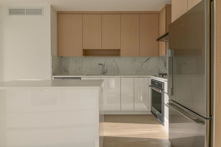 Property Photo: 699 Whiting Way 2108 BC V3J 0N7