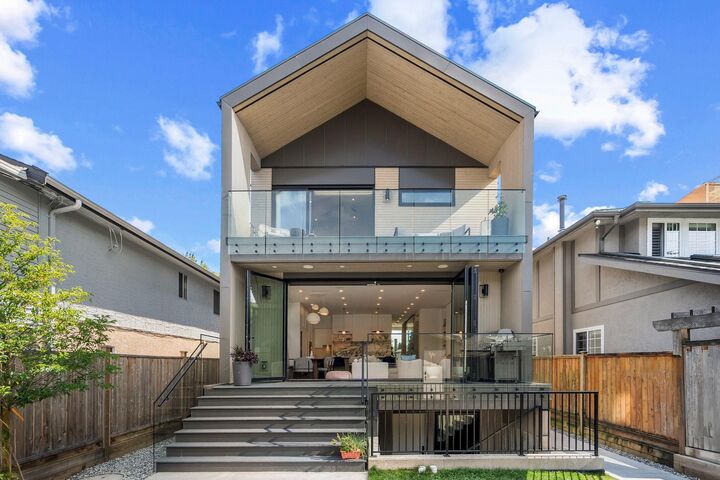 Property Photo: 2987 W 40th Avenue BC V6N 3B3