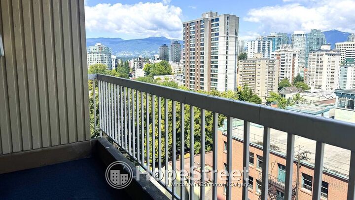 Property Photo:  1075 Comox Street 1406  BC V6E 1K2 