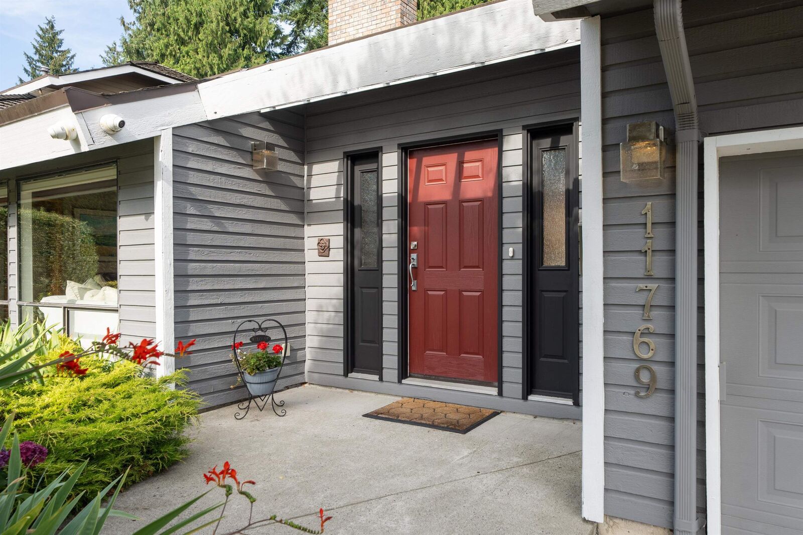 Property Photo: 11769 Summit Crescent BC V4E 2Z3