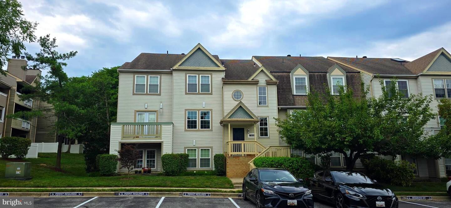 Property Photo:  7808 Spinnaker Road 32  MD 20707 