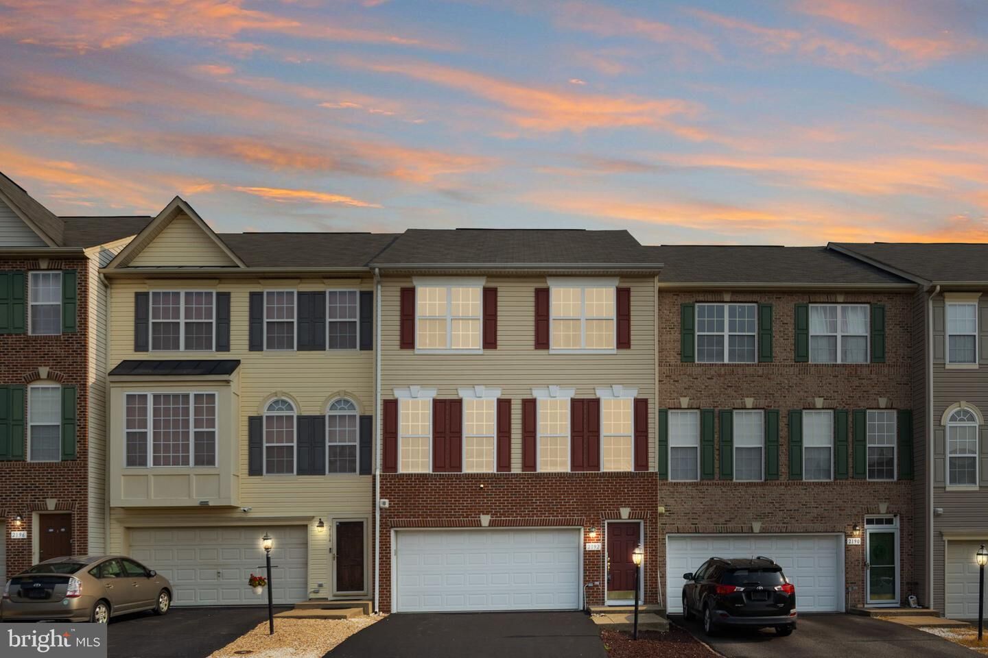 Property Photo: 2192 Armitage Court VA 22191