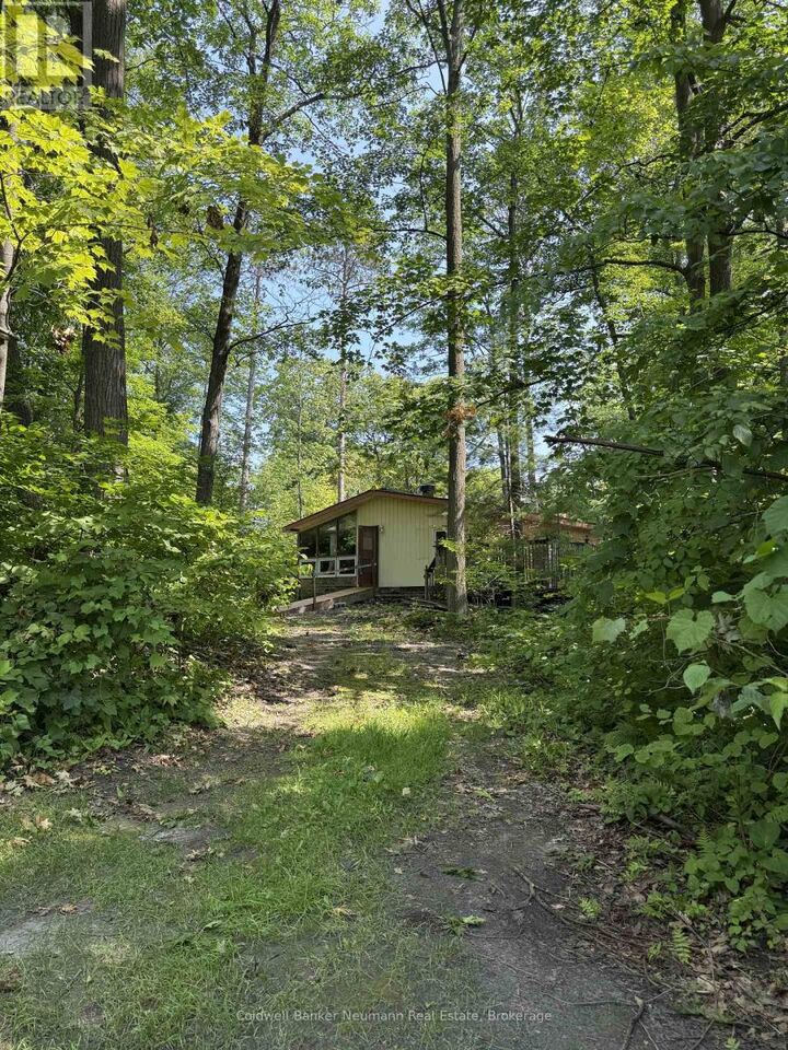 Property Photo: 808 Oxbow Park Drive ON L9Z 2V1