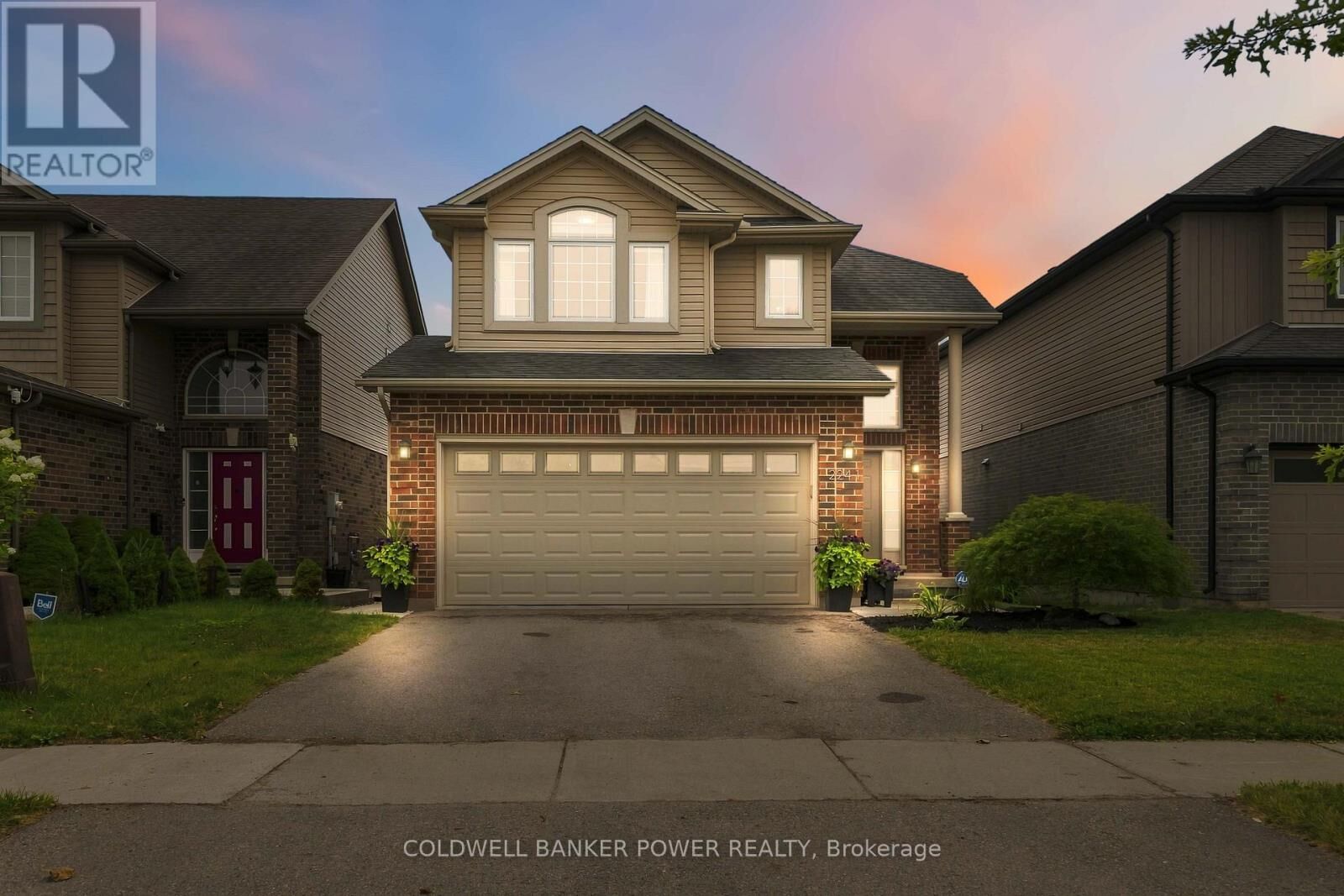 Property Photo:  2241 Buroak Drive  ON N6G 0L3 