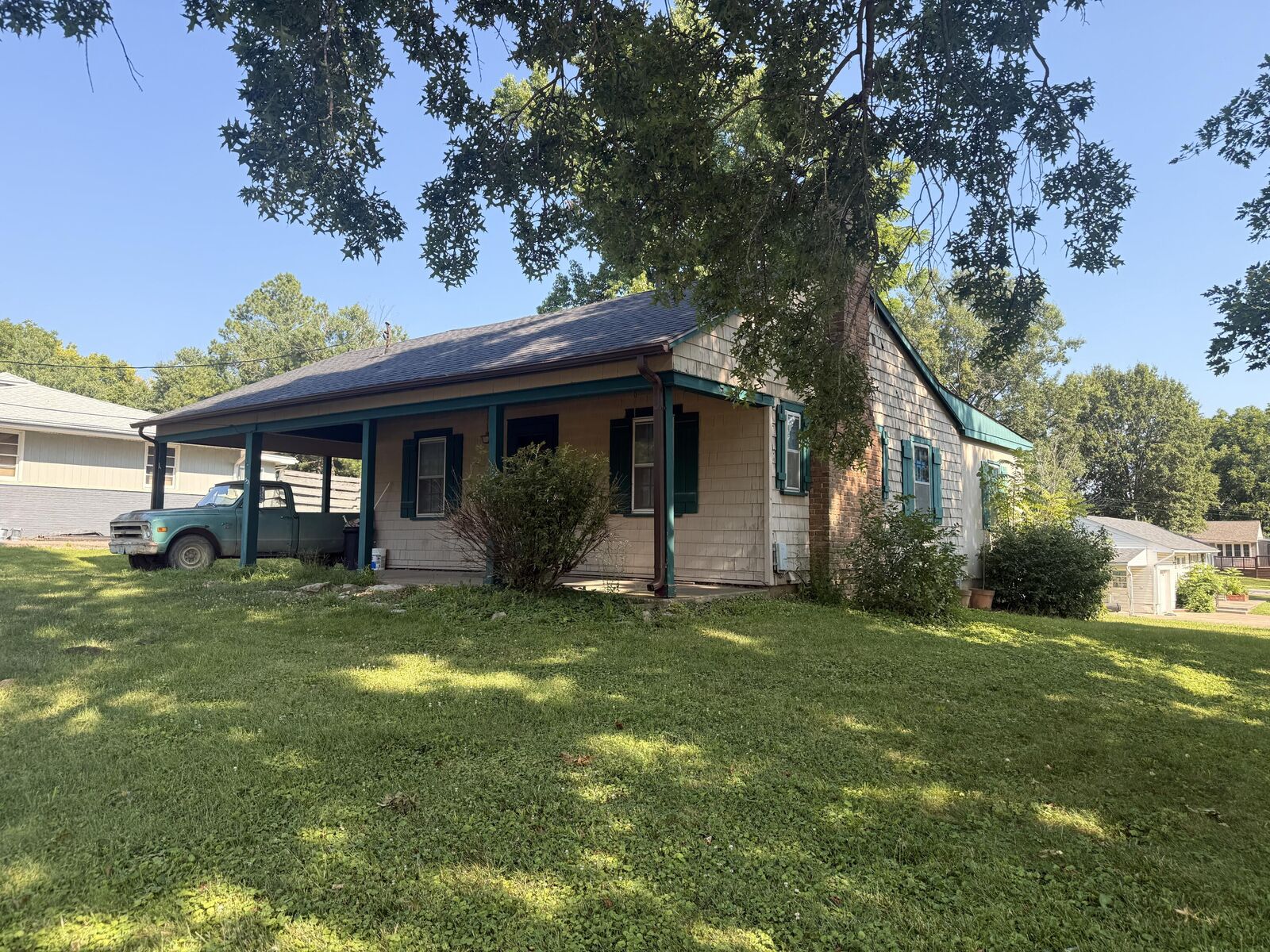 Property Photo:  1321 Pollock Rd  MO 65265 