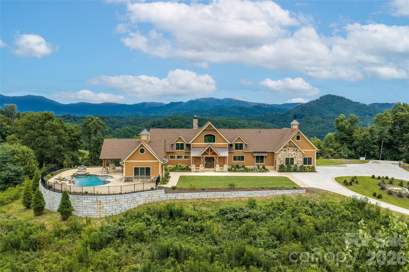 Property Photo:  946 Ridge Road  NC 28740 
