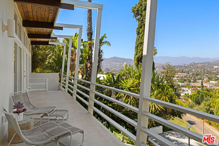 Property Photo:  1335 Columbia Dr  CA 91205 