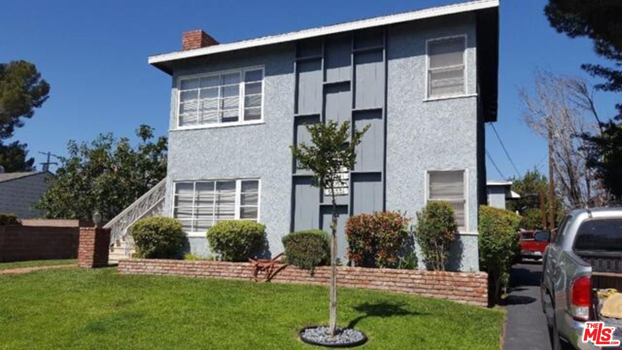 Property Photo: 5029 Cartwright Ave, Unit 5029 1/2 CA 91601