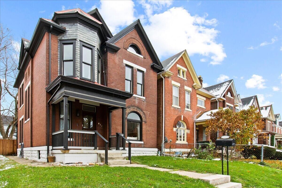 Property Photo:  674 S Ohio Avenue  OH 43205 