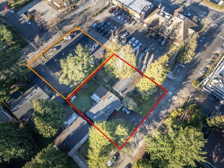 Property Photo:  1554 128 Street  BC V4A 3T7 