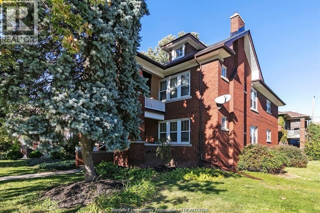 Property Photo:  1596 Victoria  ON N8X 1P5 