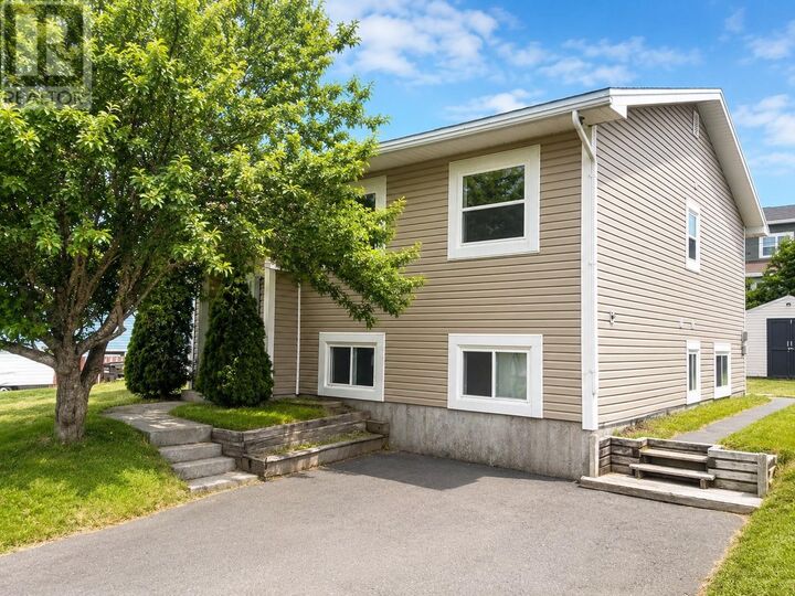 Property Photo:  17 Harrington Drive  NL A1E 5V7 