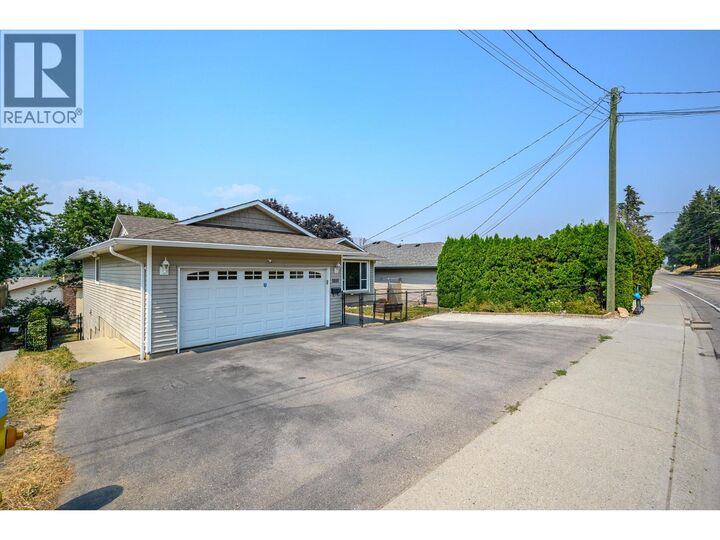 Property Photo: 5515 Okanagan Avenue BC V1T 9R7