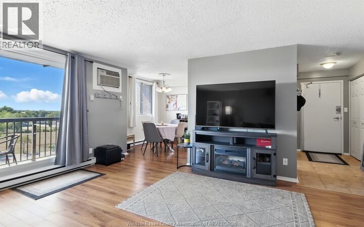 Property Photo: 3936 Wyandotte Street East 909 ON N8Y 4V1