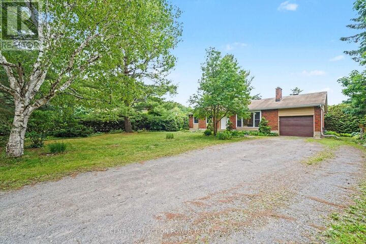 Property Photo:  931 Kevin Crescent  ON K4C 1C5 