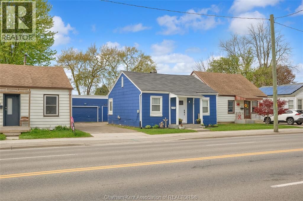 Property Photo:  14 McNaughton Avenue  ON N8A 1R8 