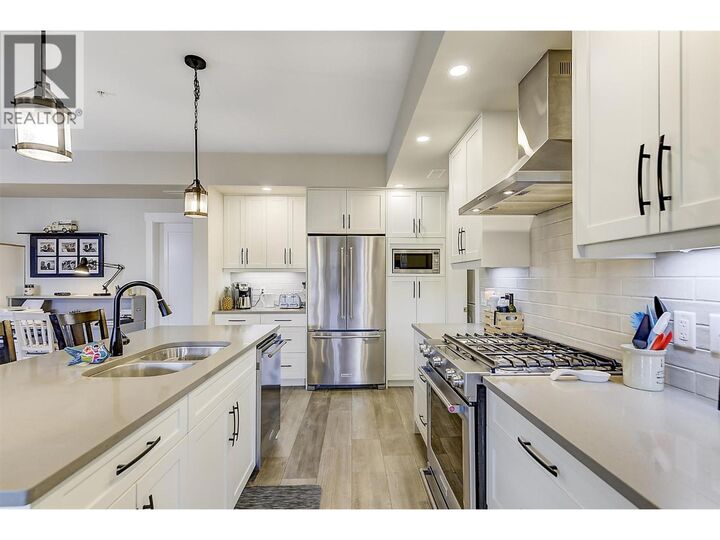 4000 Redstone Crescent 222 — photo 1