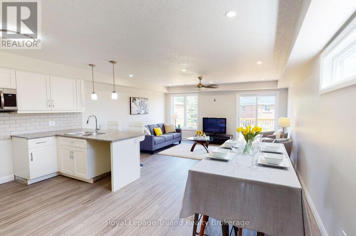 Property Photo:  137 Wimpole Street Unit B  ON N0K 1N0 