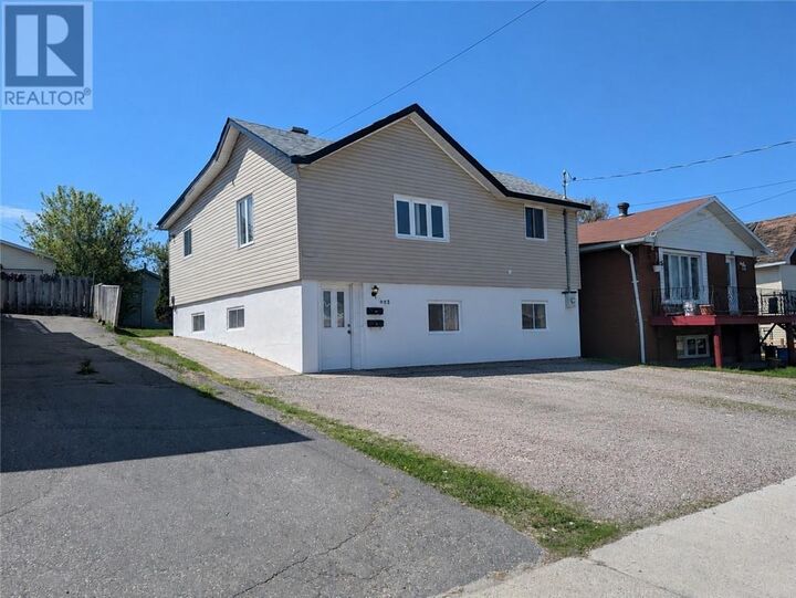 Property Photo: 403 Queen Street ON P3B 2K5