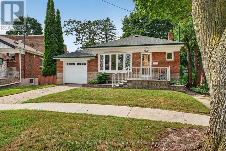 Property Photo:  40 Wortham Drive  ON M1G 1W4 