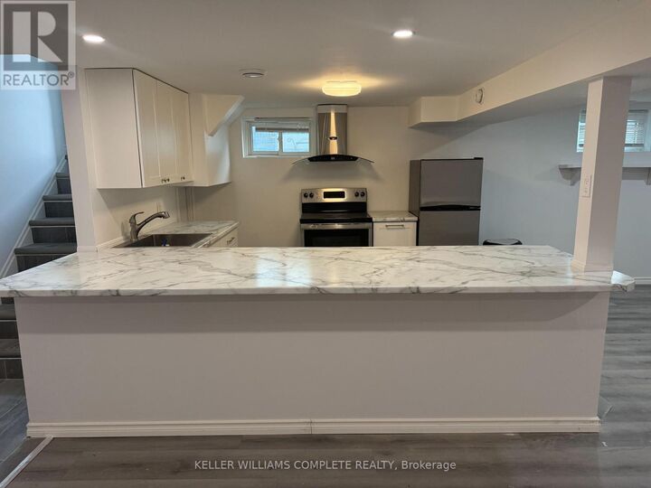 Property Photo:  20 Rose Avenue Lower  ON L2V 3C4 