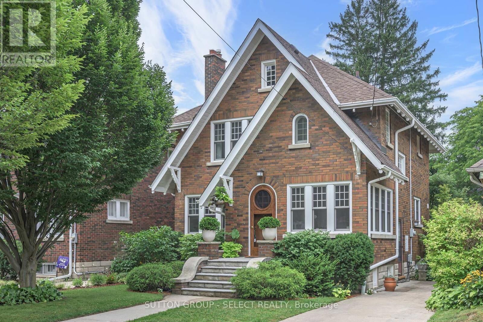 Property Photo: 17 Willingdon Avenue ON N6A 3Y5