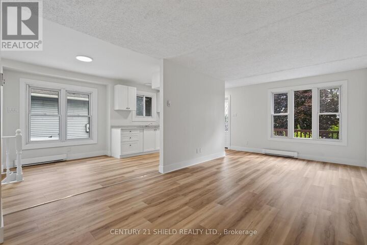 Property Photo: 1852 Brookdale Avenue ON K6J 5R9