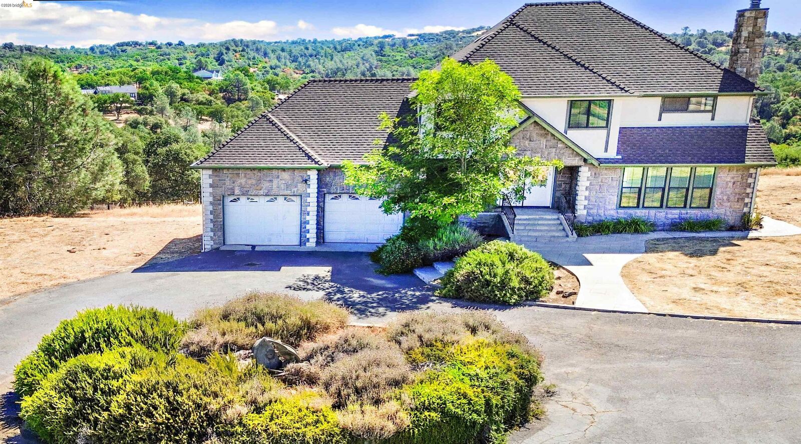 Property Photo: 13246 Armistead Cir CA 95370