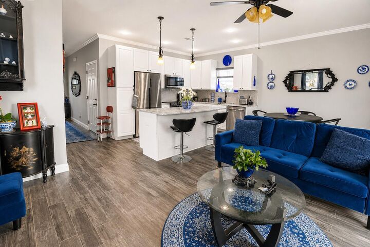Property Photo: 310 Hilburn Place FL 32504