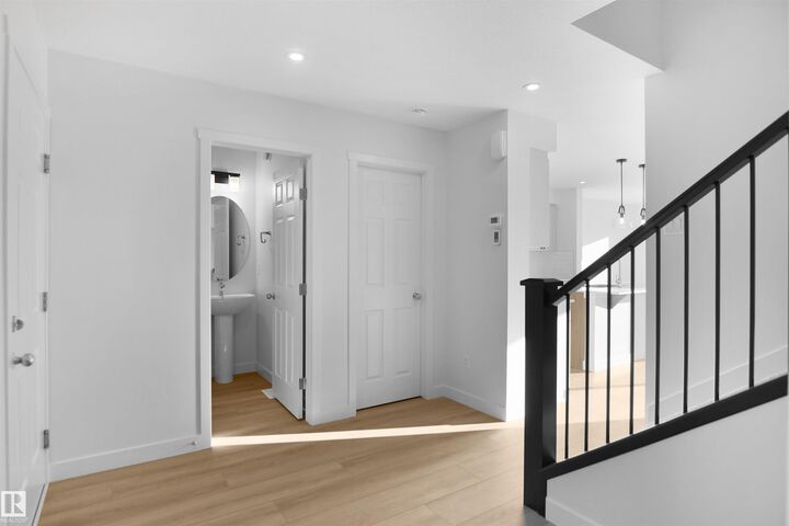 Property Photo: 1168 South Creek Wynd AB T7Z 2Z1