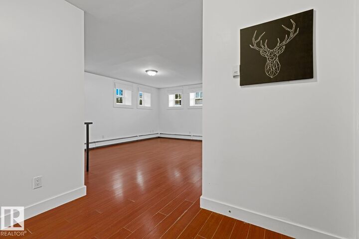 Property Photo:  9955 114 Street NW 3  AB T5K 1P7 