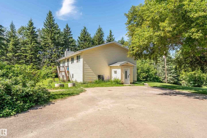 Property Photo:  42217 Twp 624  AB T9M 2P2 