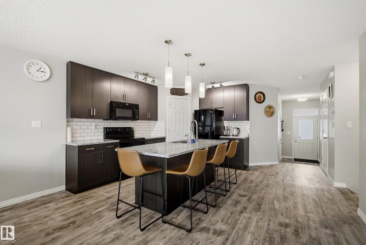Property Photo:  3805 Powell Wynd SW  AB T6W 2W9 