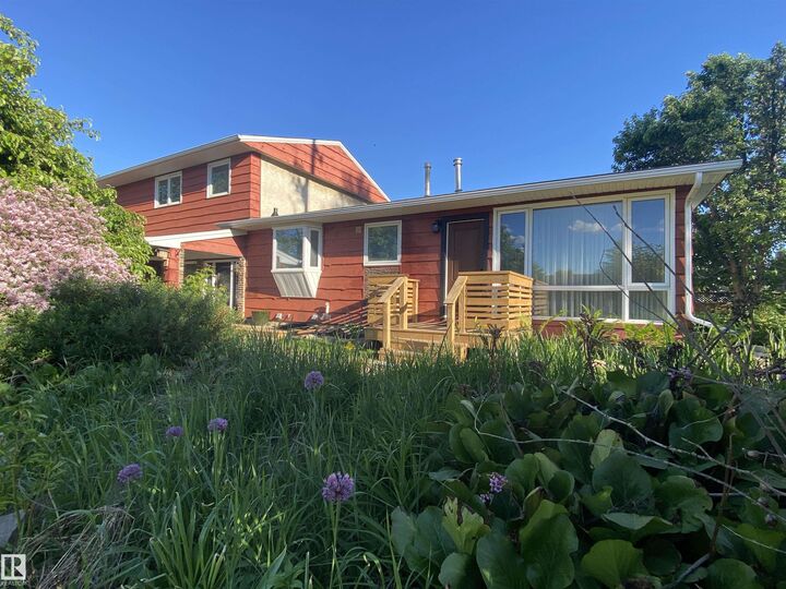 Property Photo:  12137 50 Street NW  AB T5W 3C6 