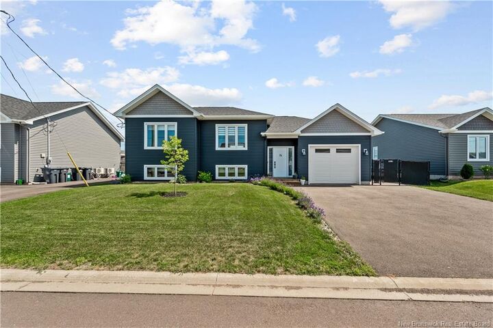 14 Robert Street — photo 1