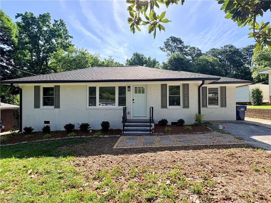 Property Photo: 237 S Myrtle Street GA 30680
