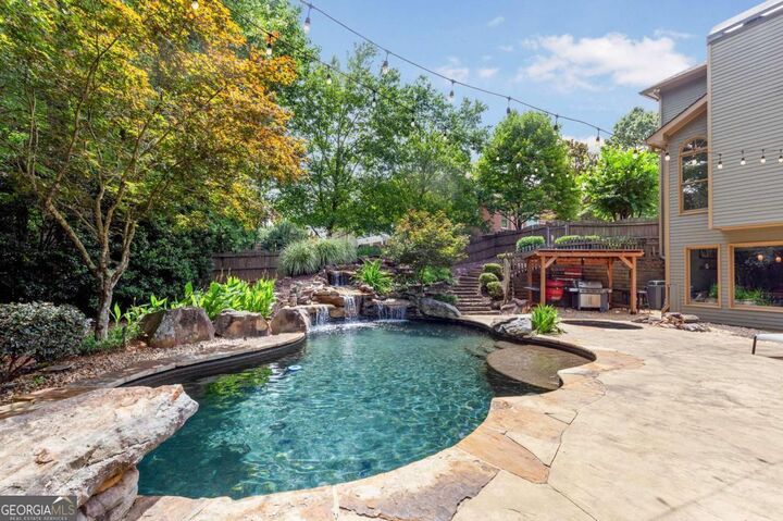 Property Photo: 2318 Reubens Run GA 30064
